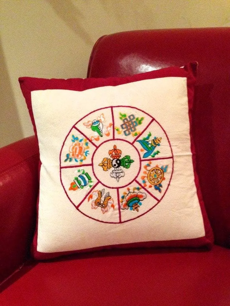 8 Auspicious Pillow