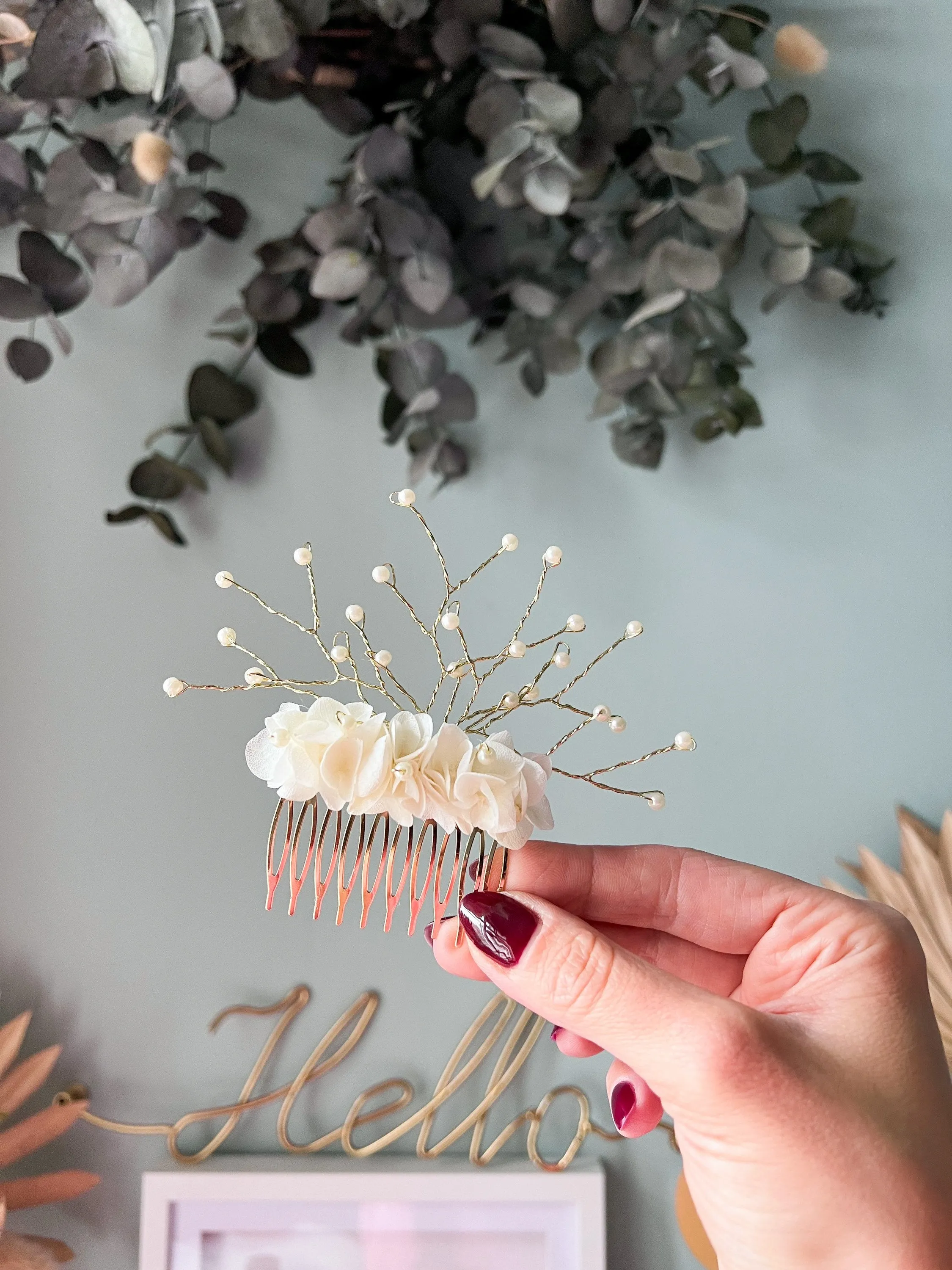 Boho Wedding Flower Hair Comb White and Gold Hair Accessories for Bride, Classic Ivory Flower Wedding Hair Piece Pearl