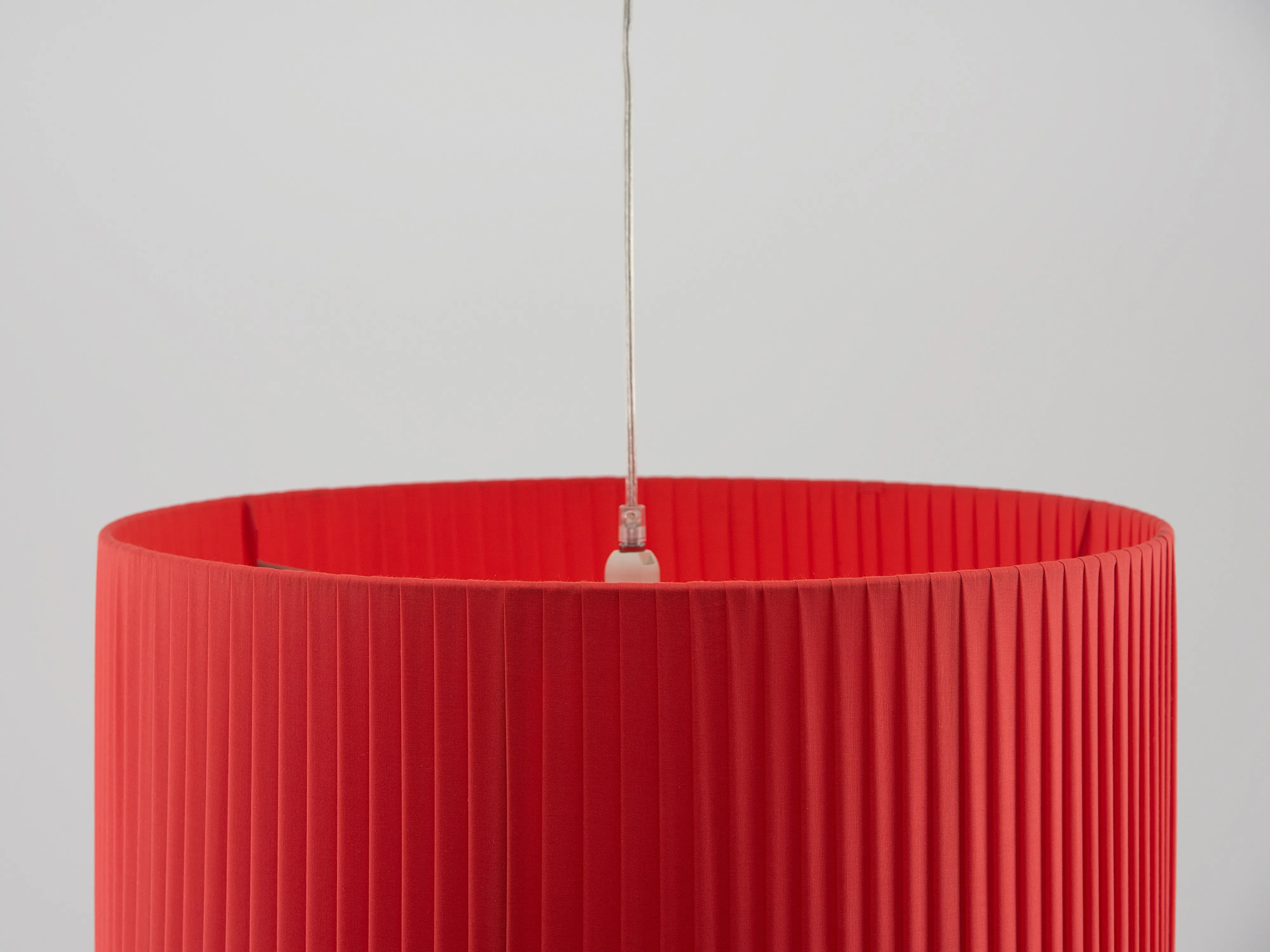 Coral large pleated shade