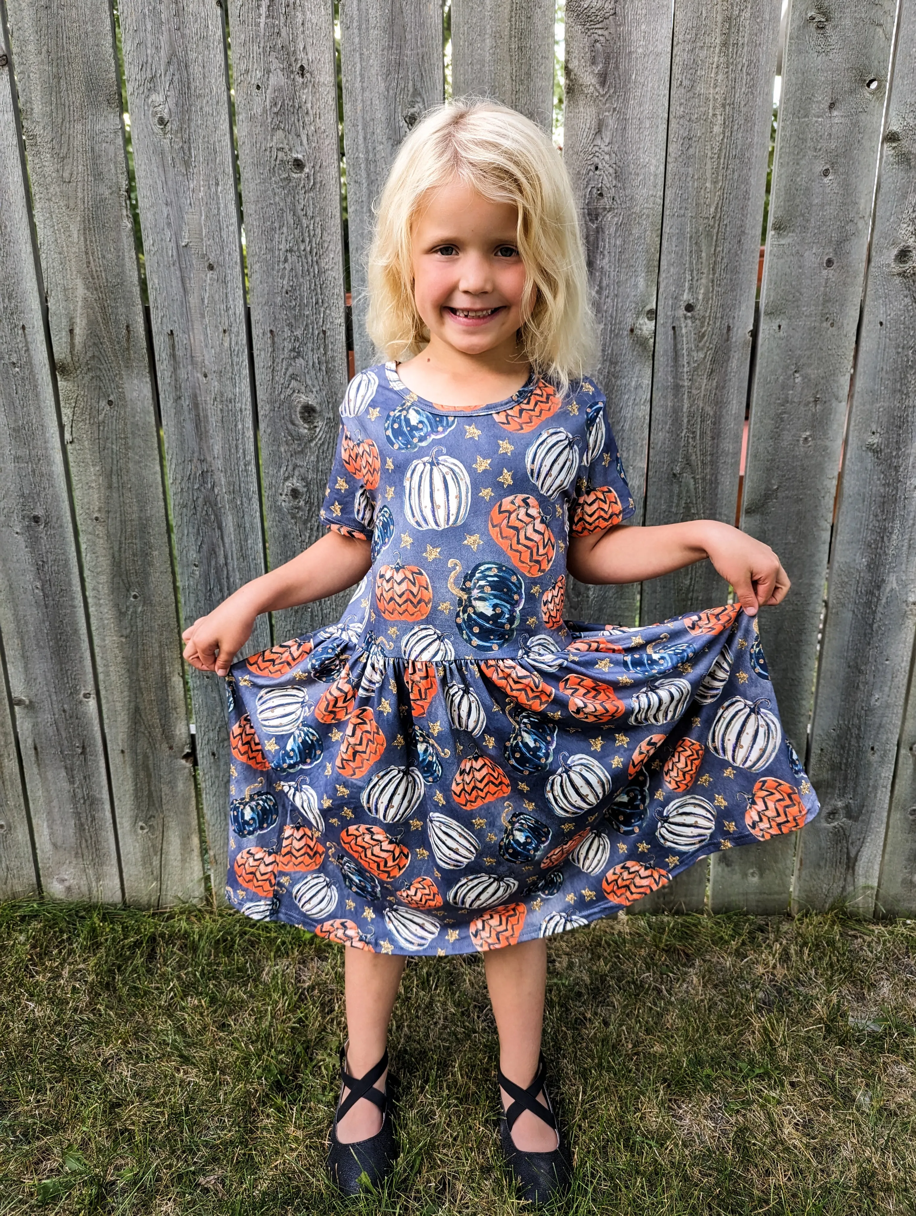 GLITTERY PUMPKINS DRESS