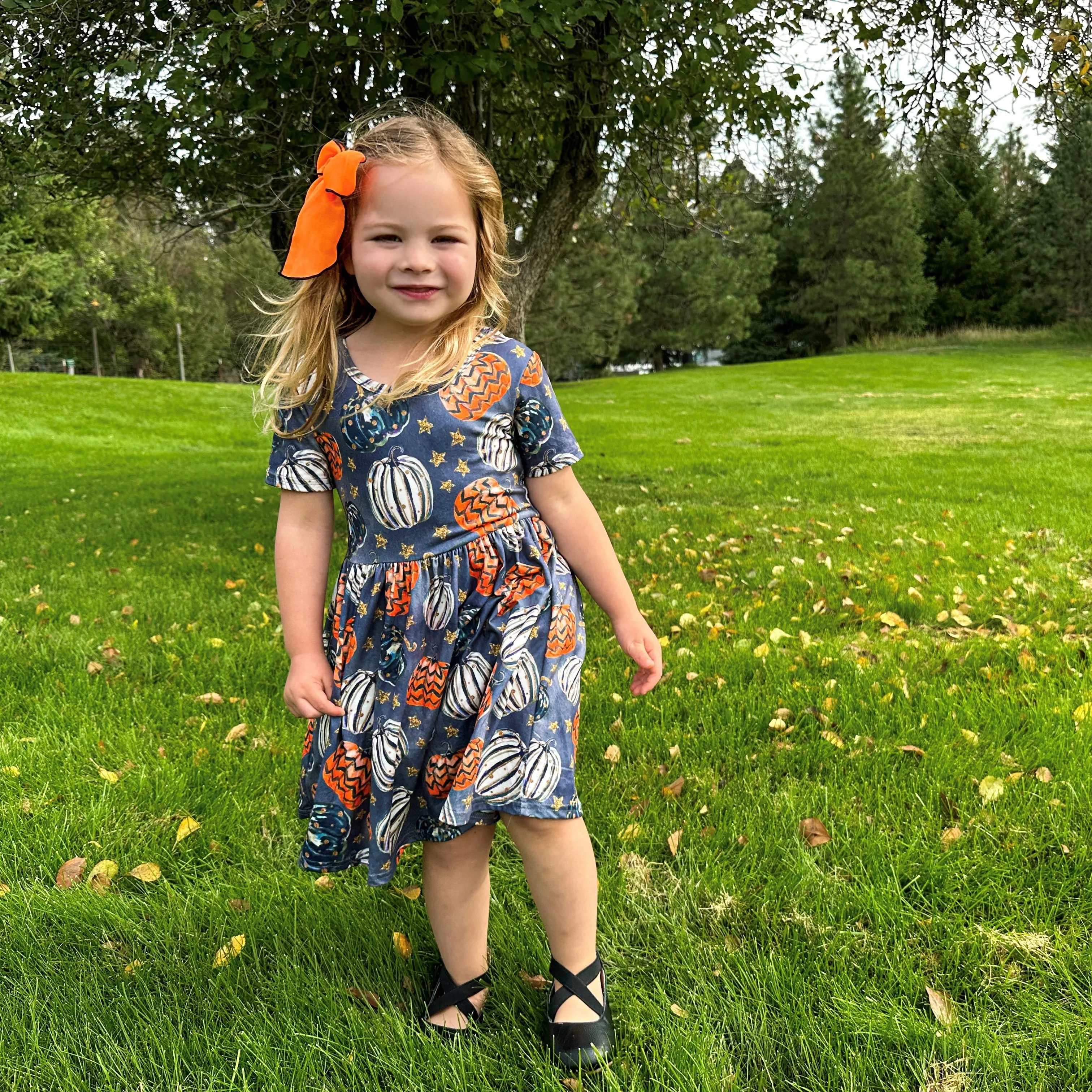 GLITTERY PUMPKINS DRESS