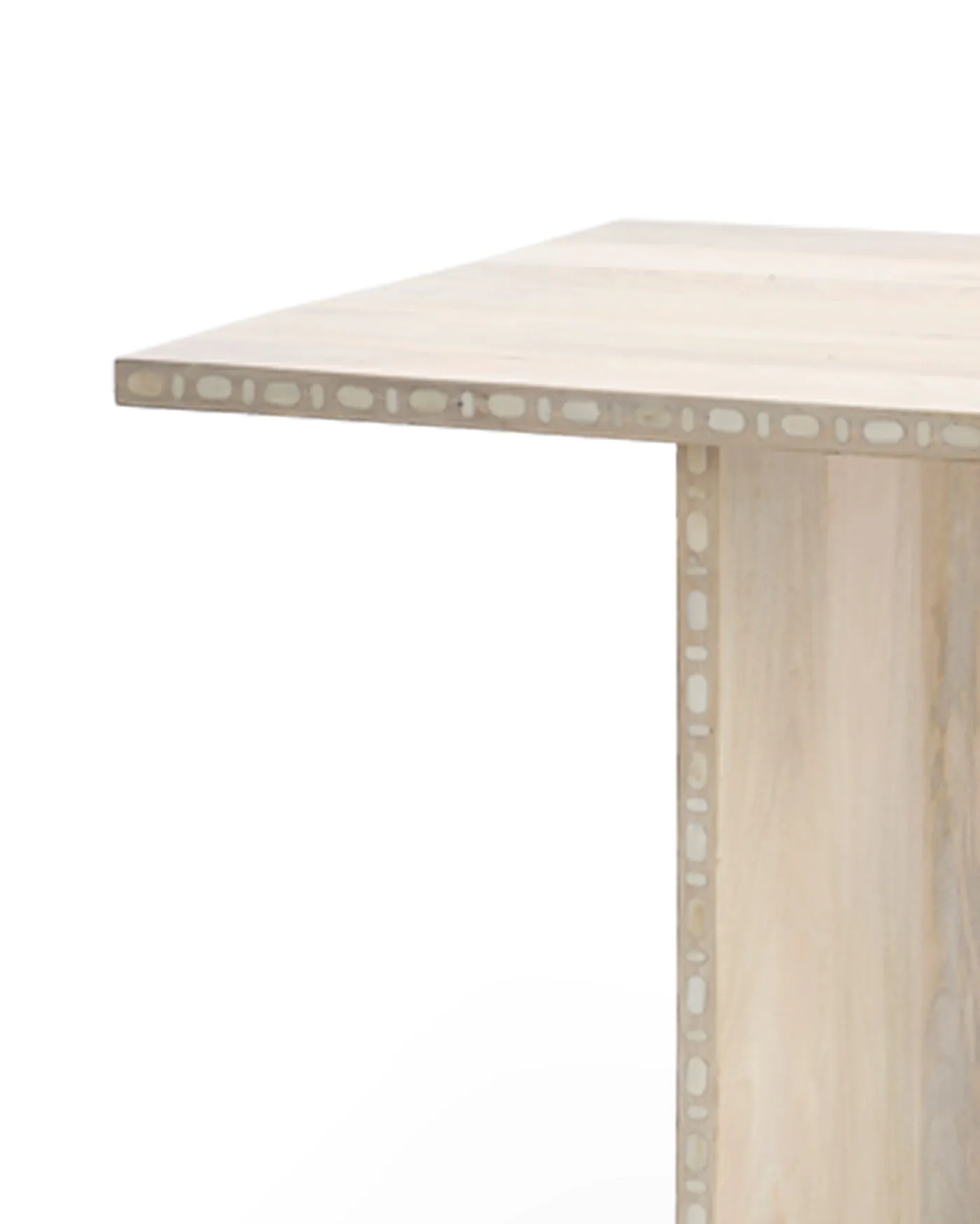 Sama Dining Table