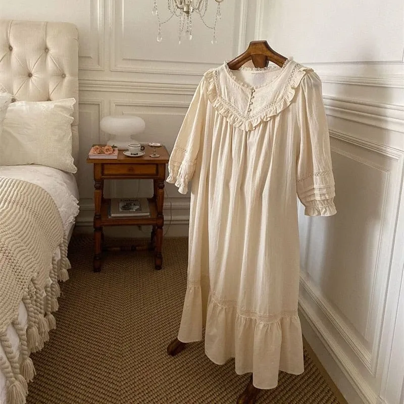 She Dreams, Ivory Vintage Sleepwear