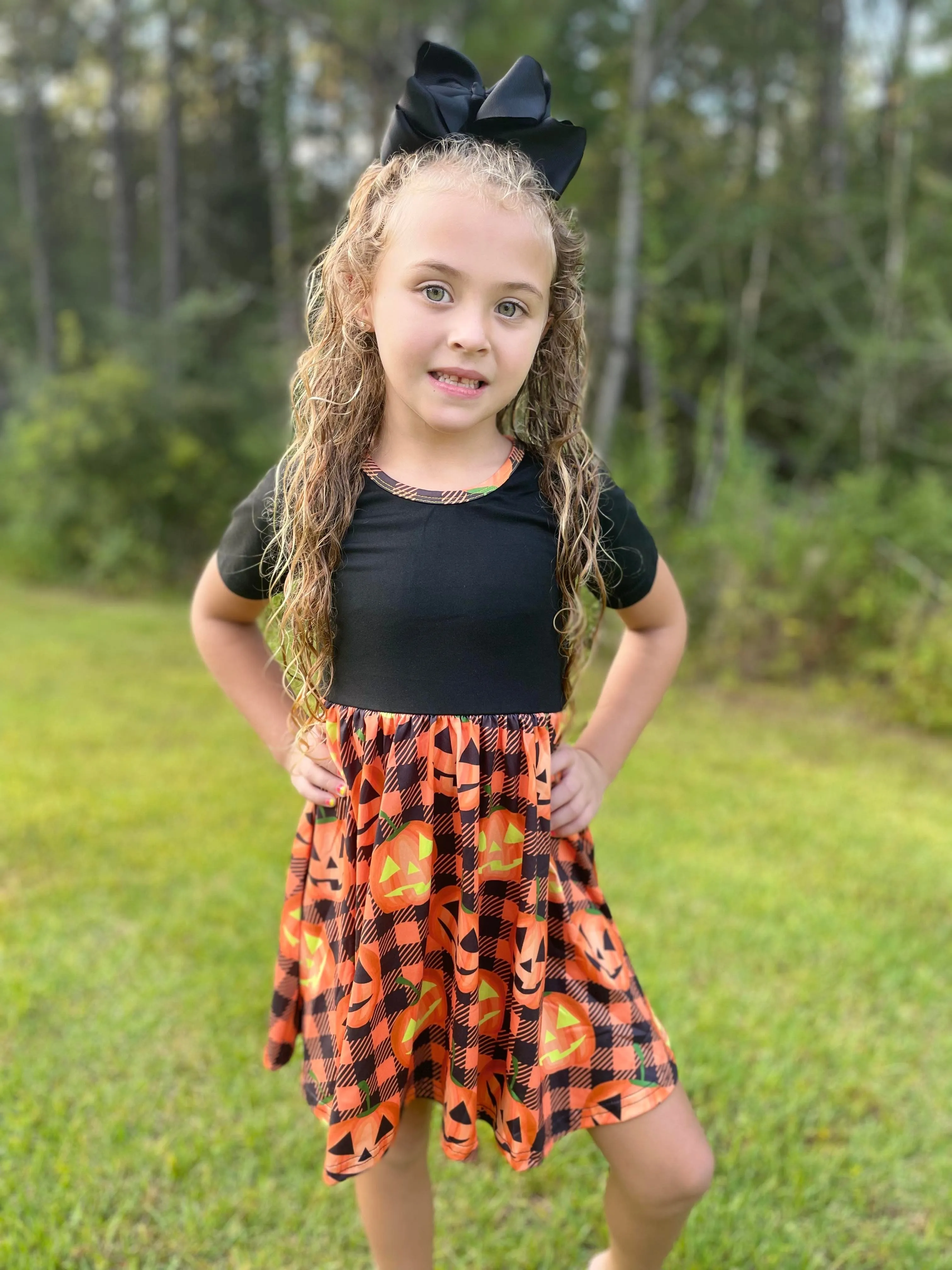 SPOOKY ORANGE PUMPKIN SHORT SLEEVES TWIRL DRESS