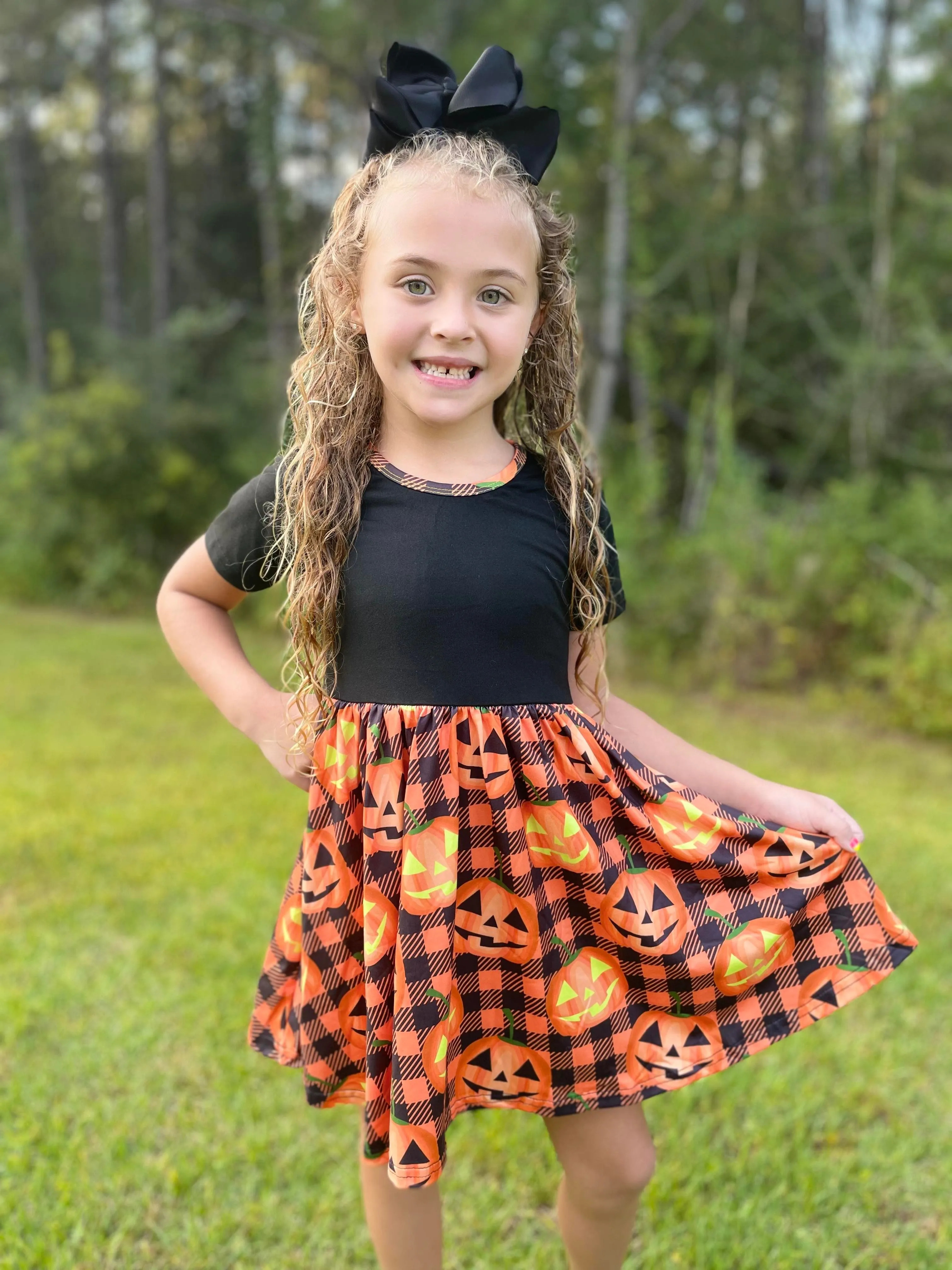 SPOOKY ORANGE PUMPKIN SHORT SLEEVES TWIRL DRESS