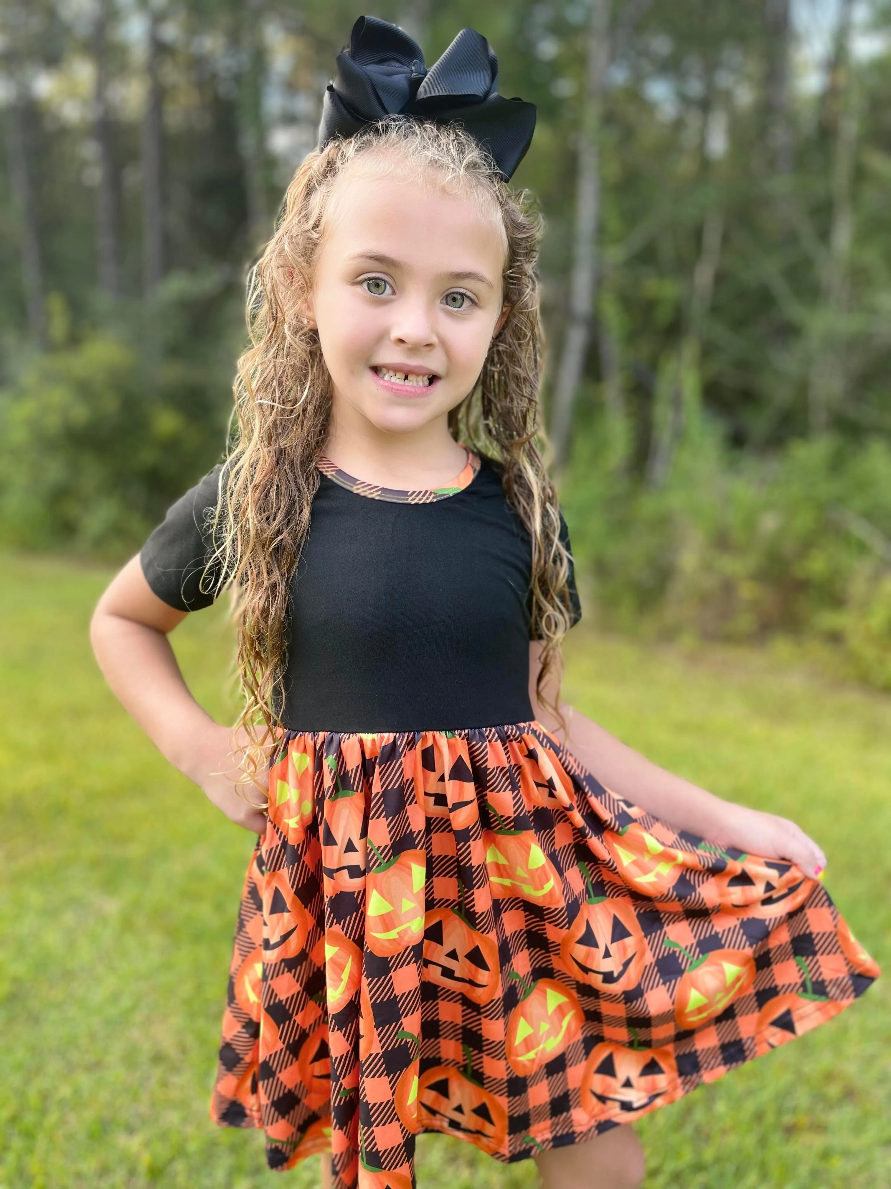 SPOOKY ORANGE PUMPKIN SHORT SLEEVES TWIRL DRESS