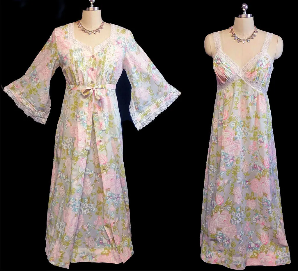 *VINTAGE '60s/ '70s KOMAR SPRING & SUMMER PINK & GREEN FLORAL LACE PEIGNOIR WITH PAGODA SLEEVES & NIGHTGOWN SET