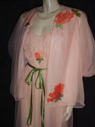 *VINTAGE VAN RAALTE MYTH PEACH DOUBLE NYLON PEIGNOIR & NIGHTGOWN SET WITH LACE APPLIQUES