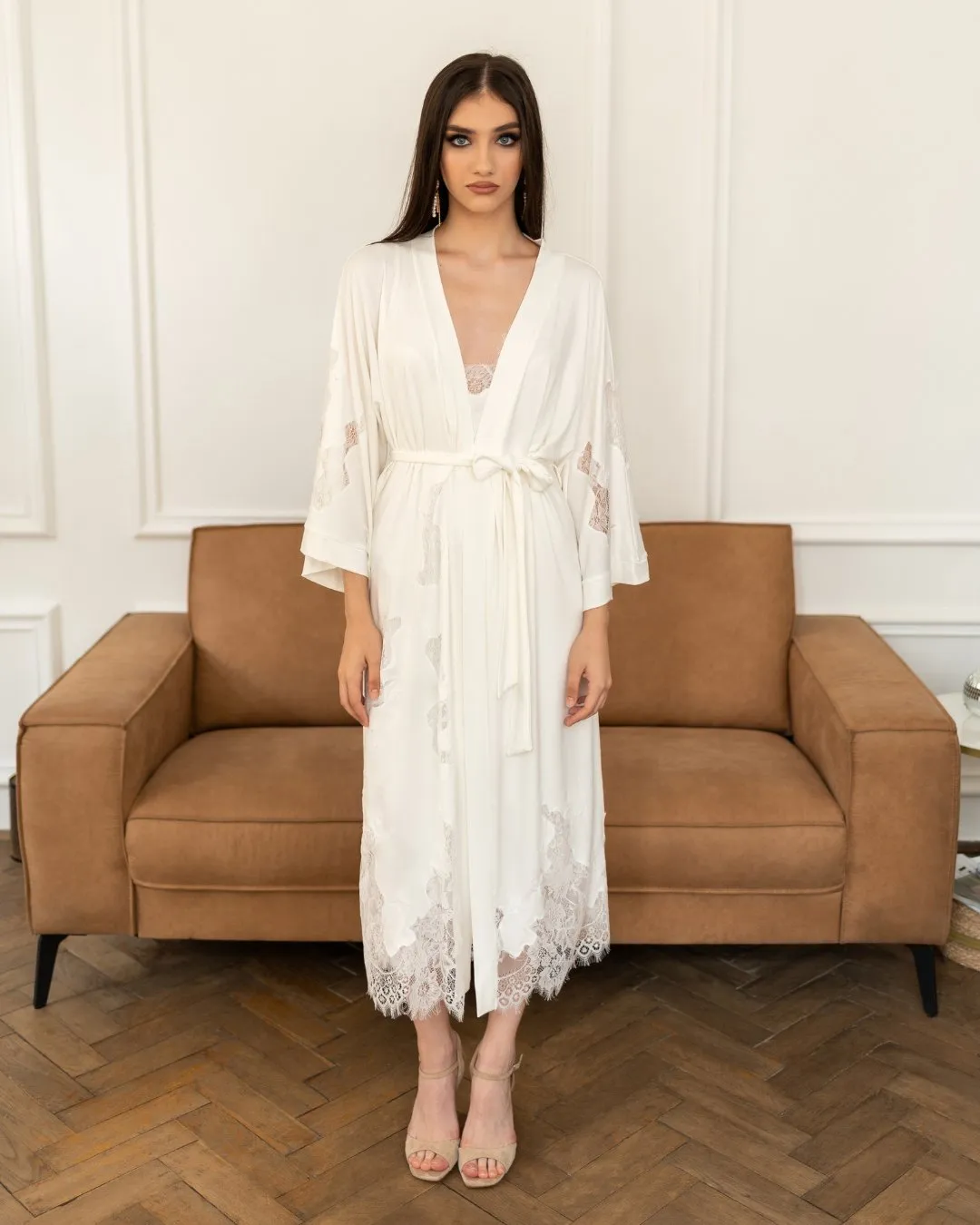 White Jersey Robe and Nightgowns Set